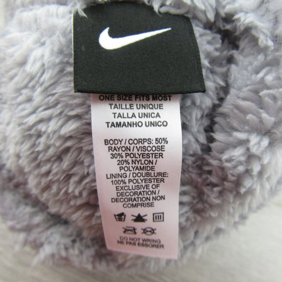 Nike Sportwear Snow Leopard Womens Pom Beanie One Size NEW - Picture 8 of 10